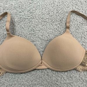 Calvin Klein Bra 34B T-Shirt Bra F2777 Perfectly Fit Collection Memory Foam